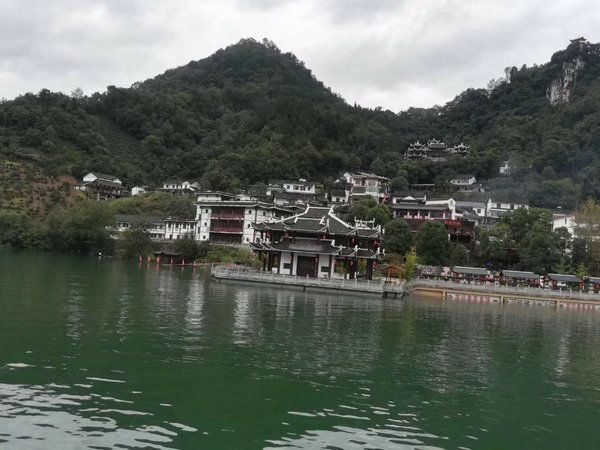 清江画廊旅游