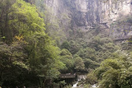 宜昌到三峡大瀑布风景区直通车半日游（8点和14点发团）