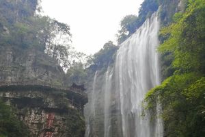 （宜昌市区/东站）三峡大瀑布、情人泉、金狮洞一日游