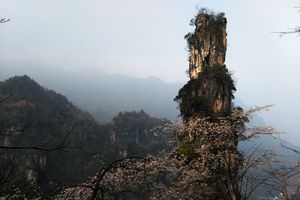 宜昌到长阳清江方山一日游（体验悬空栈道，玻璃栈道）