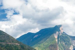 （世纪绿洲号游轮三峡五天四晚）宜昌到重庆上水游三峡